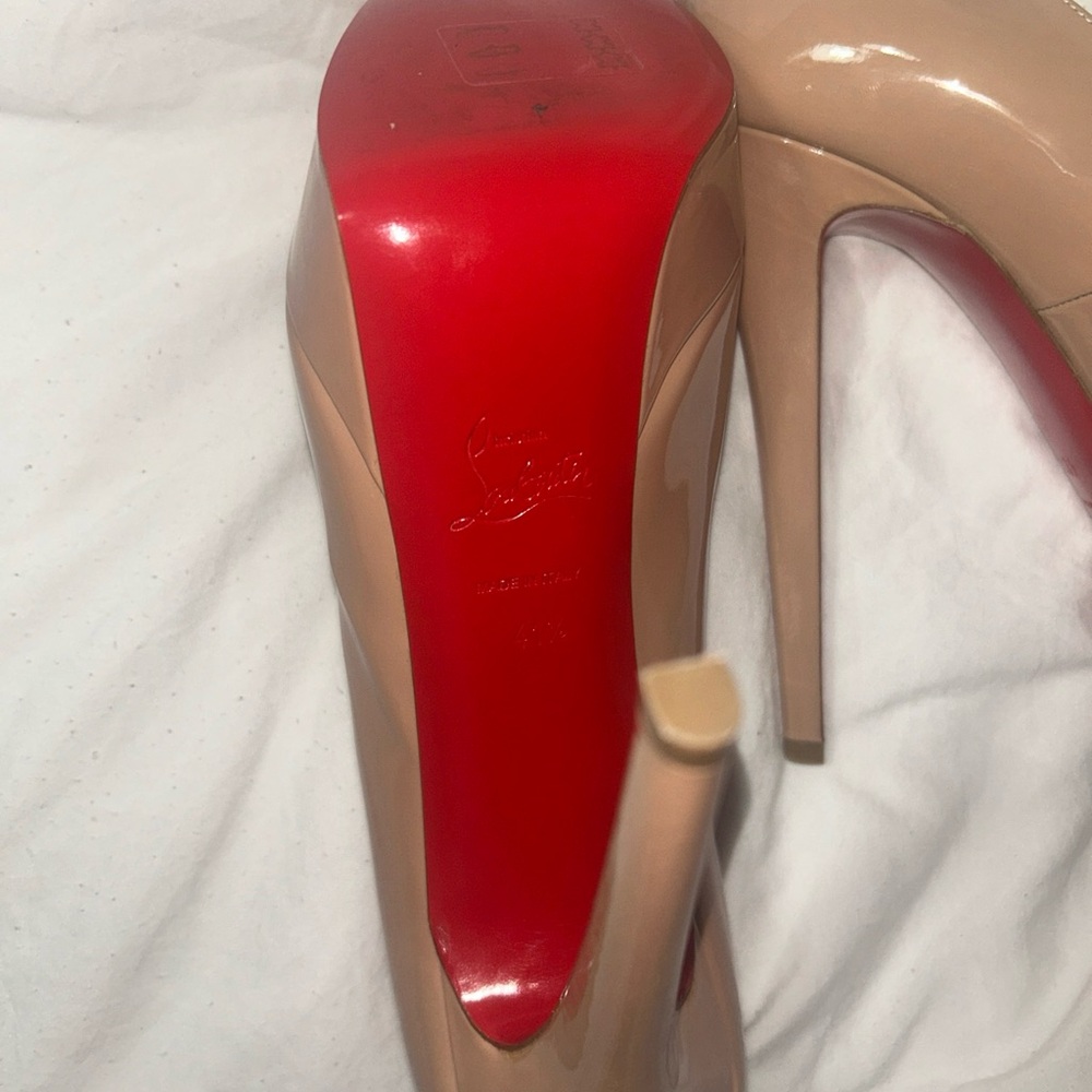 Christian louboutin shoes - Picture 5 of 6